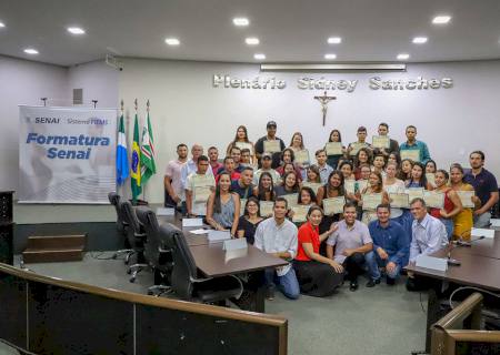 Senai realiza formatura de 100 alunos de 7 turmas em Nova Andradina