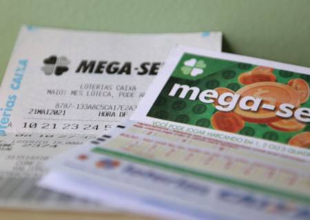 Ninguém acerta a Mega-Sena e prêmio acumula em R$ 41 milhões