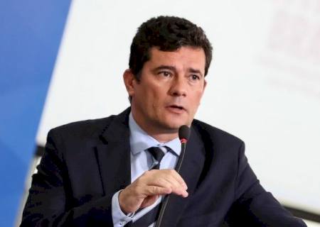 Moro vira réu em ação do PT por supostos prejuízos à Petrobras