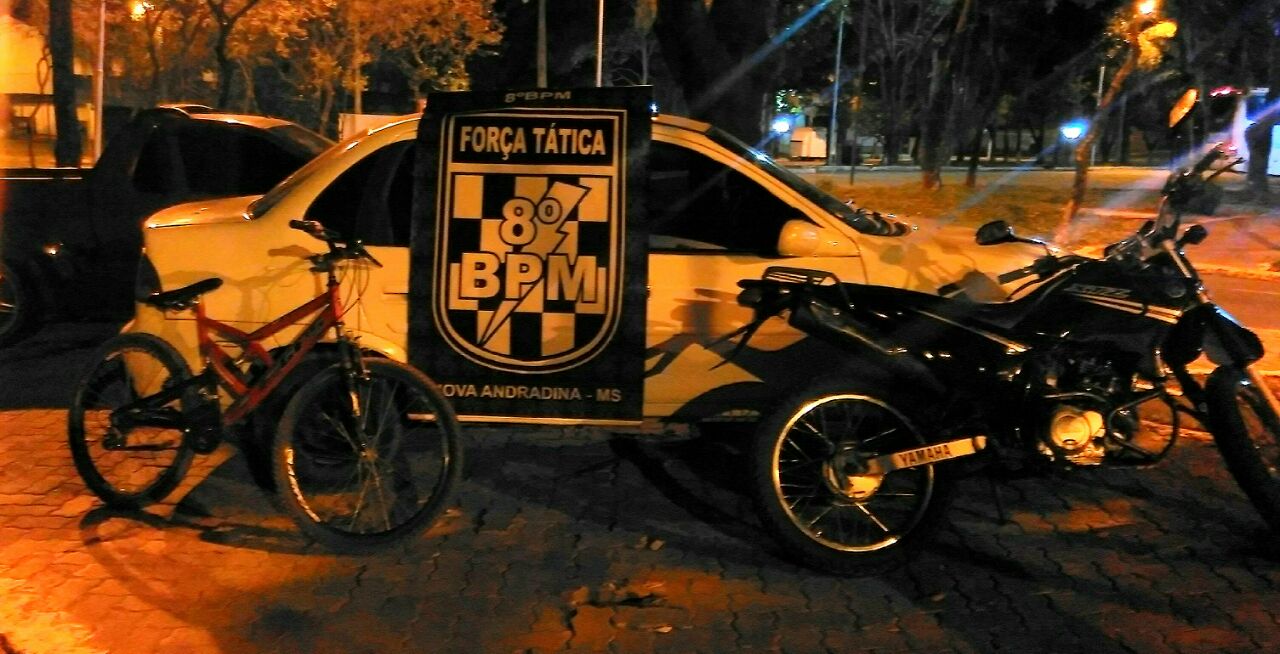 Veículos e bicicleta apreendidos - Foto: Luis Gustavo/Jornal da Nova