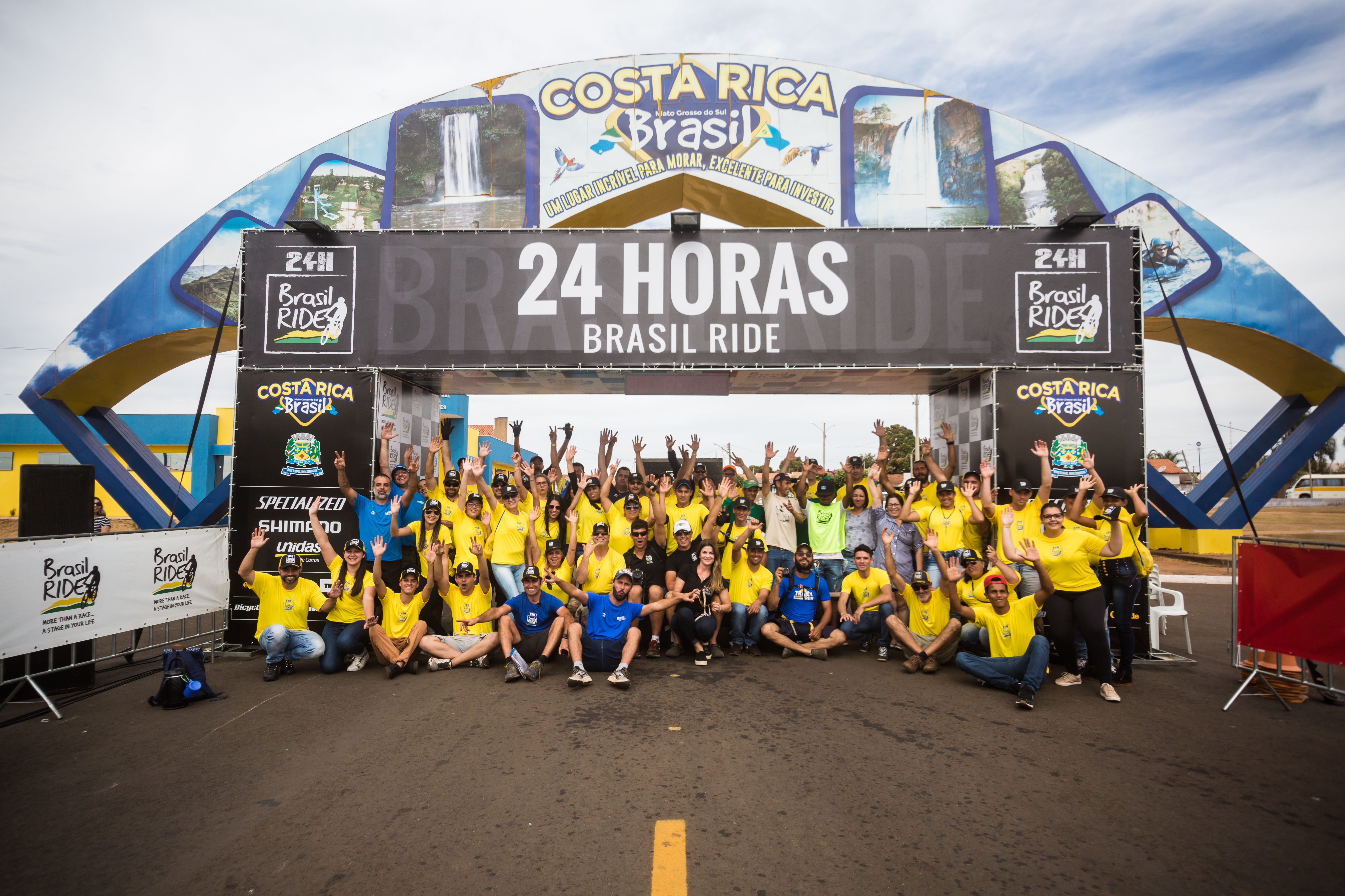 Estafe do Pré-Mundial 24H em Costa Rica - Foto: Wladimir Togumi / Brasil Ride