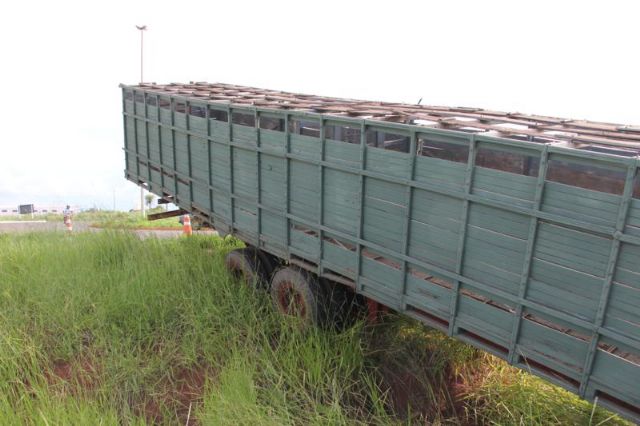 Mega engavetamento atingiu mais 100 veículos