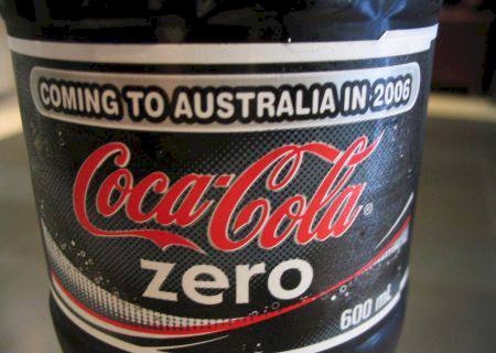 Coca-cola Zero é proibida nos EUA. E no Brasil, sete refrigerantes têm substância cancerígena