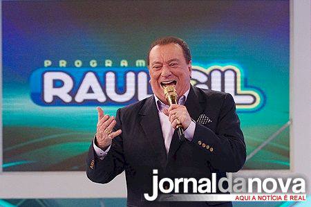 Conflito na venda de espaços comerciais deve motivar saída de Raul Gil do SBT