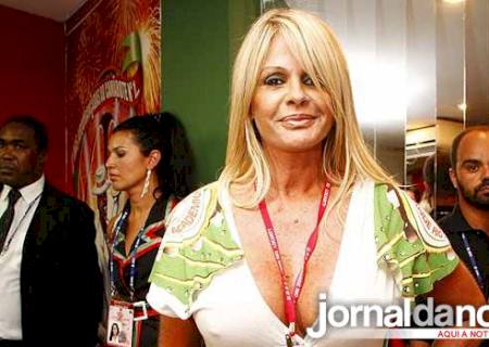 Monique Evans critica ''BBB13'' e diz que campeão já está escolhido