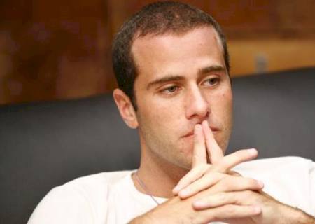 Ex-BBB detona Globo e Reality: ''Não te ajudam em nada, pensom só neles''