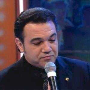 Feliciano pede avião, e Raul Gil veta pastor no programa