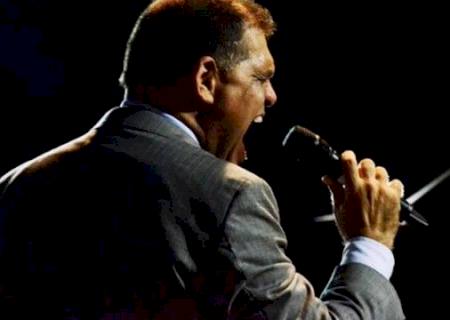 Pastor Marcos é flagrado pela polícia em escutas ''picantes'' com fiéis