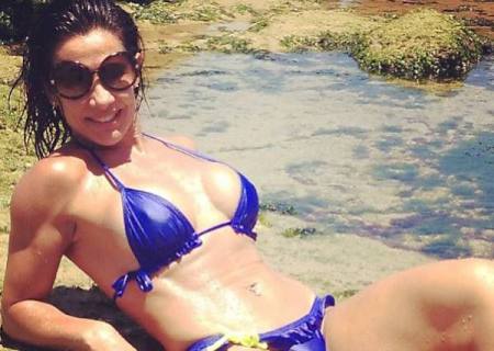Confinada em A Fazenda 6: Scheila Carvalho é traída pelo marido