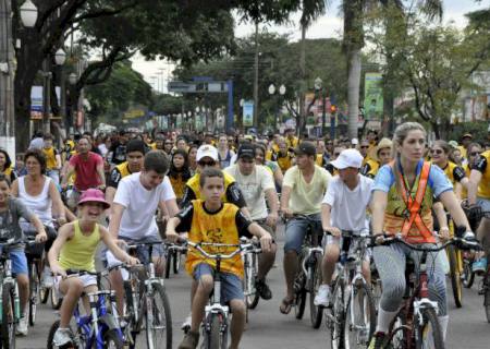 Pedal Cristo reúne centenas de fiéis em Dourados