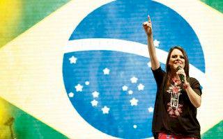 Revista IstoÉ destaca a ''força das pastoras'' no Brasil