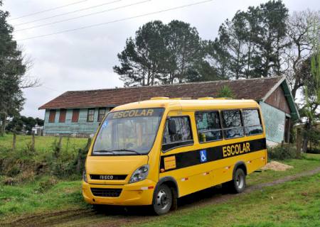 5 cidades do Vale do Ivinhema poderão receber 11 ônibus escolares
