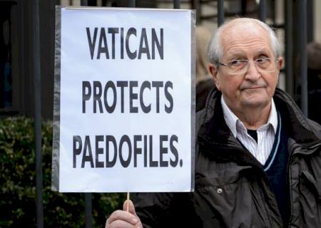 Vaticano presta contas na ONU sobre abuso contra crianças no clero