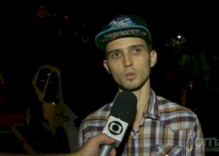 Manifestante afirma que deu artefato a suspeito de ferir cinegrafista no Rio
