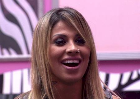 Vanessa vence o BBB14 e embolsa R$ 1,5 milhão