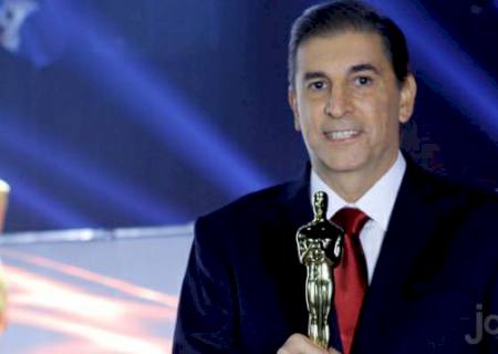 Carlos Nascimento assume bancada do ''SBT Brasil'' ao lado de Rachel Sheherazade