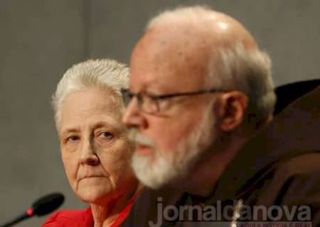 Comissão exige que religiosos respondam por abuso sexual