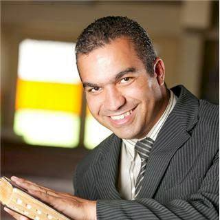 Pastor conta como era a vida de ''rei do pornô'' antes de igreja