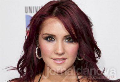 Ex-RBD Dulce Maria volta à telinha com nova novela