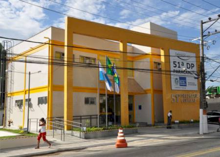 Padrasto e mais 3 são presos por estupro de menina
