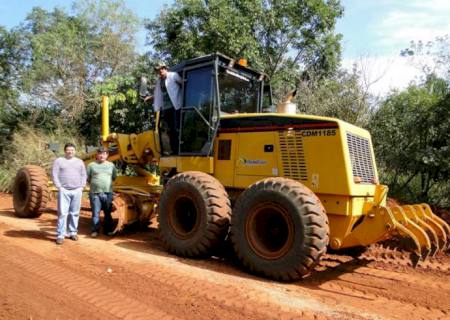 Prefeitura de Anaurilândia recupera estradas