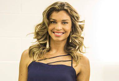 Grazi Massafera avisa: ''Solteira sim, sozinha nunca''