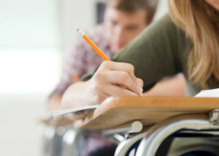 Prefeitura oferece salários de até R$ 9,7 mil