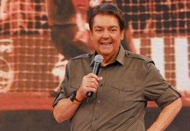 Famosos vão fazer mágicas no Domingão do Faustão em 2015
