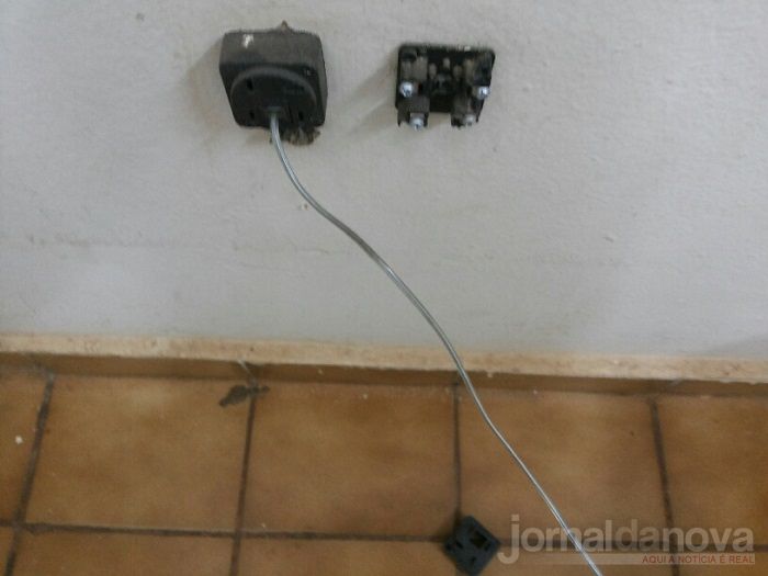 Quadrilha armada invade frigorífico e rouba dois cofres em Nova Andradina