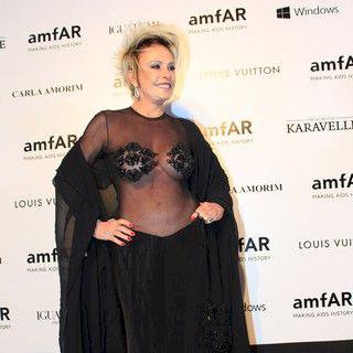 ''Me acho uma mulher bonita, em forma e me amo'', diz Ana Maria Braga