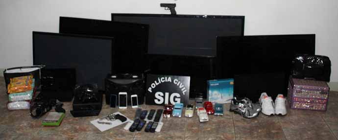 Objetos recuperados durante as investiga&ccedil;&otilde;es - Foto: Jornal da Nova