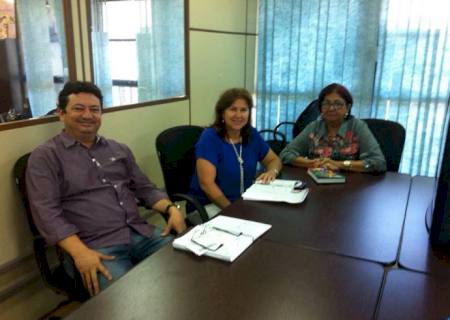 Prefeito de Anaurilândia visita SEDHAST