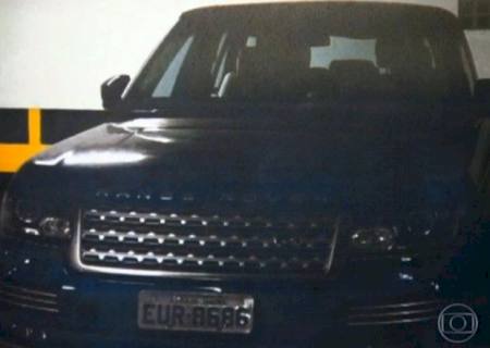 Justiça devolve piano e carro de Eike Batista