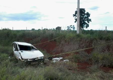 Homem morre após capotar em Anel Viário