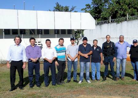 Prefeito participa de confraternização da Delegacia de Anaurilândia