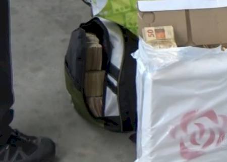 Homem é morto e deixa dinheiro em carro em SP