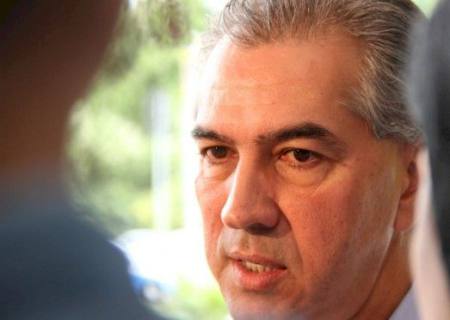 Azambuja entrega reforma de delegacia em Angélica