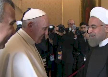 Presidente iraniano pede para Papa Francisco rezar por ele
