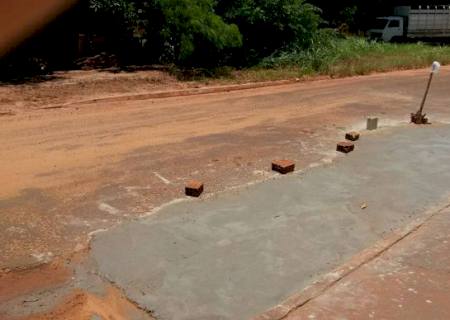 Moradora de Angélica usa redes sociais para reclamar da administração pública