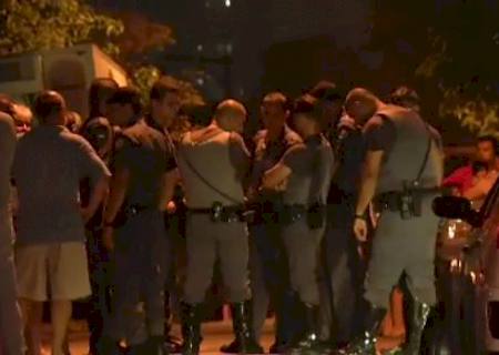 Capitão da Rota leva 10 tiros em churrasco