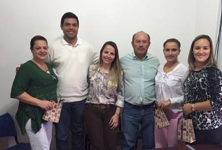 Secretaria de Saúde em Anaurilândia parabeniza os enfermeiros