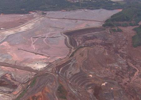 TJ aceita denúncia e 10 viram réus por desastre