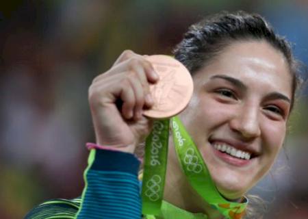 Mayra valoriza volta por cima: ''medalha olímpica não tem cor''
