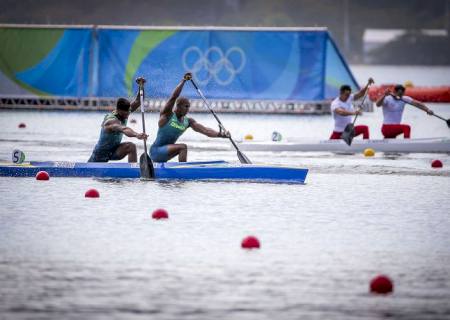 Prata na canoagem, Isaquias é 1º brasileiro a ter três medalhas em uma olimpíada