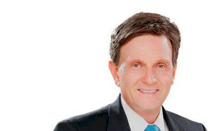 Marcelo Crivella é eleito prefeito do Rio