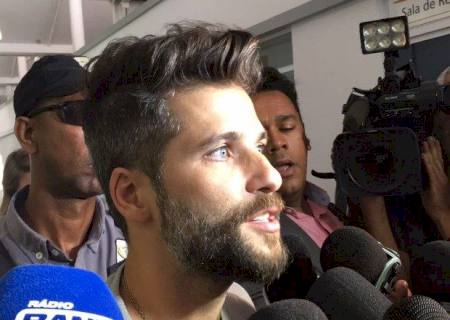 Bruno Gagliasso presta queixa após posts racistas sobre a filha