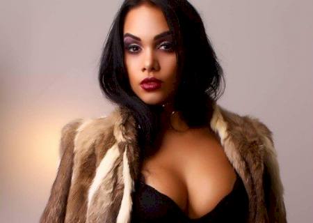 Mayara, do ''BBB 17'', já fez ensaio sensual antes de participar do reality