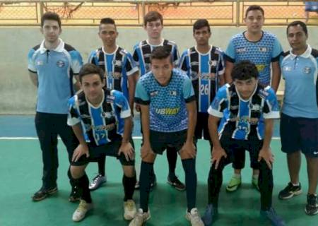 Escolinha do Grêmio Nova Andradina dá oportunidade para todos os alunos iniciarem suas carreiras no esporte