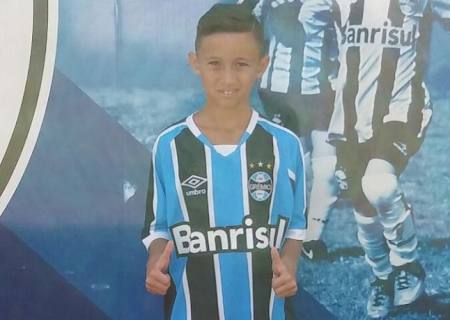 Supervisor do Grêmio Porto-alegrense avalia escolinha conveniada ao clube em Nova Andradina