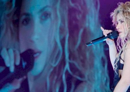 Shakira anuncia retorno aos palcos após problemas de saúde